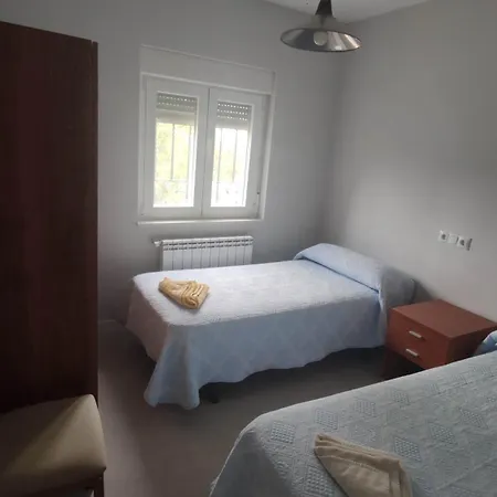 Semesterbostad Casa Rural La Ermita Del Viso *